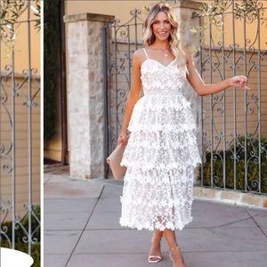 Endless Rose Pascal tiered crochet lace midi dress white size XS